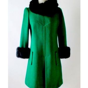 Beautiful vintage wool coat GENUINE FUR